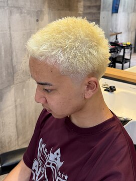 フリークバーバーショップ 烏丸御池店(FREAK BARBER SHOP) MEN`SHAIR/極道パーマ/スキンフェード/烏丸御池F