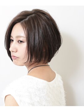 モディッシュ(modish beauty) 前下がりショートボブ