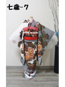 きものサロン すずめ屋 レンタル番号　七歳-7(黒鼓)　七五三レンタルはネット予約対象外