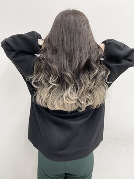 アライブ キチジョウジ(ALIVE Kichijoji) ホワイトベージュグラデーションカラー