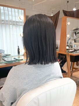 ネオリーブ チロル 横浜西口店(Neolive CiroL.) ぷつんとカット　結べるボブ　大人可愛い