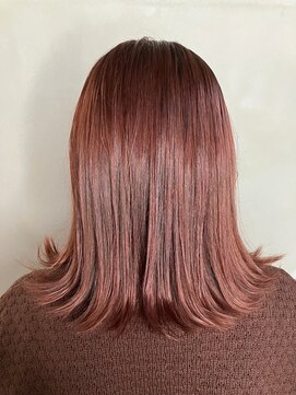 フェアリーテール 高坂店 明るめピンク×外ハネヘア