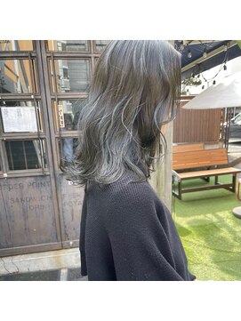 ミント(mint) オリーブグレージュで透明感!赤み除去!