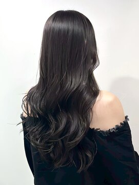 リリー(Re.ly) 透明感カラー