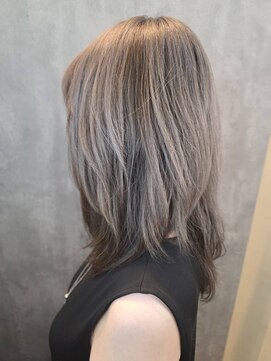 スマイロンナイロン ヘアー(smile on nylon hair) グレージュカラー