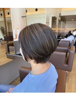 ロッカ(ROCCA)&nbsp;大人ショート×白髪ぼかし×ハイライト