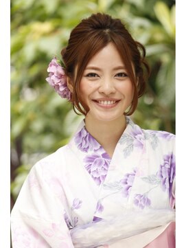 クィーンズガーデンバイケーツーギンザ(QUEEN’S GARDEN by K two GINZA) [K-two銀座]ミディアム涼しげ浴衣夏のヘアアレンジ