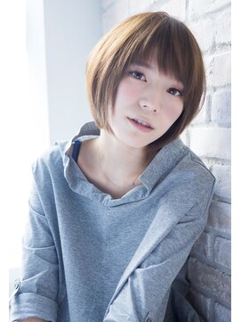 ボニークチュール(BONNY COUTURE) 大人可愛いシンプルなショートボブ【40代にオススメ】