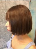 切りっぱなし／ボブ／丸みショート