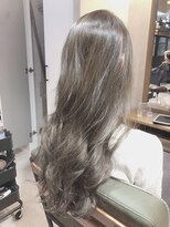 エル(LE)&nbsp;グラデーションカーキアッシュ