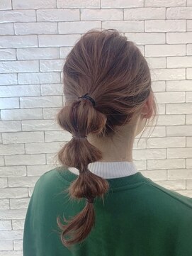 ヴァイブス(vibes) ピンクカラー アレンジヘア