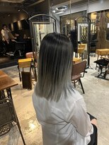 ロジッタ(ROJITHA)&nbsp;【ROJITHA原宿表参道】バレーヤージュ×ぱつっとミディ