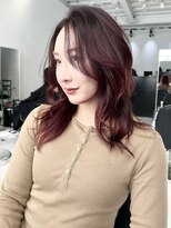 ココ 原宿(KOKO)&nbsp;レイヤー黒髪小顔クラゲヘアーオリーブグレーココアベージュ