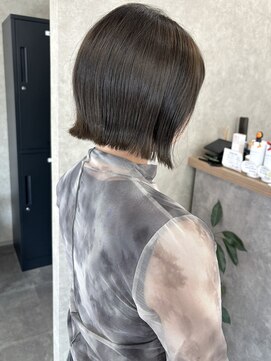 コク 千葉駅西口(COQU) オリーブグレージュ/青木辰憲