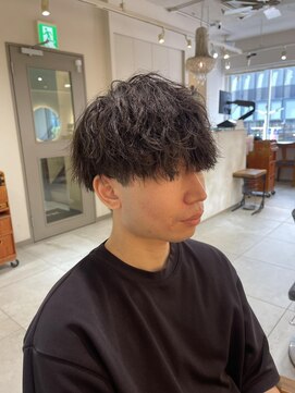 キャンバス バイ ネオリーブ 横浜西口(Canvas by neo.) フェザーパーマ/サーフカール/波巻きツイストスパイラル