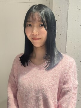 ヘアーアイストゥーレ(HAIR ICI TRE) ロングレイヤー顔周りレイヤー似合わせカットブルーブラック