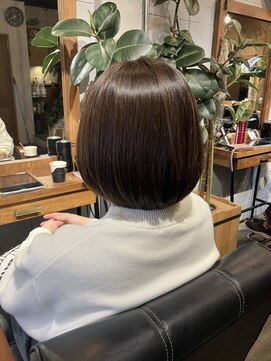 ヘアードレスビュー(hair dress V.I.E.W) あご下×丸みボブレイヤー