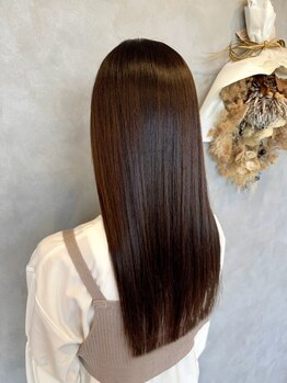 ラニ(Lani)の写真/丁寧なカウンセリングと厳選された薬剤、ダメージレス施術で『うるツヤ美髪』の自然なストレートを叶えます