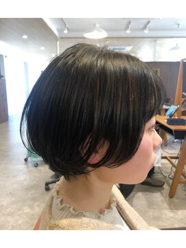 ビスポーク(BESPOKE) 20代30代40代小顔ショートブル-ブラック#ミツイショート