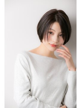 リノナ(Linona) 大人の抜け感ワンサイド耳掛けショート【Linona/大野加奈】