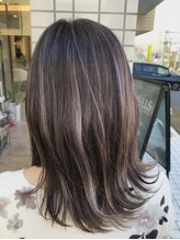 アーサス ヘアー デザイン 袖ケ浦店(Ursus hair Design by HEADLIGHT) #春カラー艶ブラウンペールハイライトカラーくびれヘアベージュ