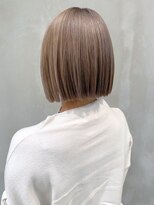 アイティーバイアルバム 藤沢店(IT by ALBUM)&nbsp;ミルクティーベージュ_外ハネボブセクションカラー_ba397531