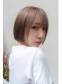 ミルクティーベージュにはぱつっとボブ