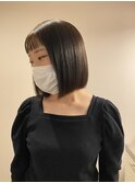 ブリーチなしオリーブベージュカラー切りっぱなしボブ前下りボブ