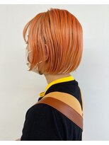 グリ(GURI)&nbsp;ビビットなオレンジ切りっぱなしボブ　ツヤ感アップ