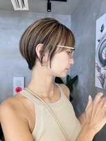 ブルックス ハイライト 大人ボブ  レイヤーボブ アッシュベージュ ショート