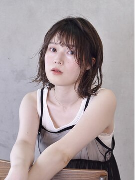 コイ(coii) ダークグレージュのレイヤーロブ