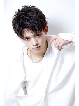 リップス レイ ギンザ(LIPPS Ray GINZA) 刈り上げツーブロック　アップバング　サイドリバース　かき上げ