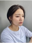 暗髪ショートボブ