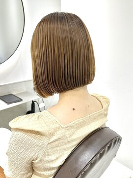 エン バイ ユアーズヘア 銀座店(eN° by youres hair) 前下がりボブ タッセルボブ 髪質改善縮毛矯正 くすみベージュ