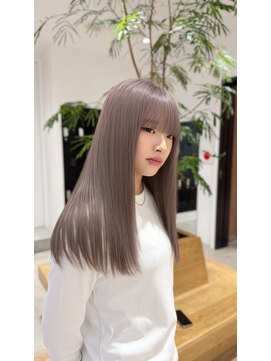 ミンクスプラス 流山おおたかの森(MINX plus) ホワイトシルバー