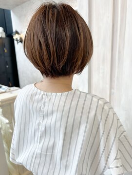 キャアリー(Caary) 福山市美容室Caary丸みショートヘア襟足スッキリショート