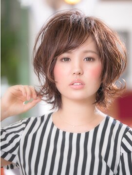 ヴィアラ 自由が丘(VIALA) 【VIALA 自由が丘】外ハネ×フェミニンボブ