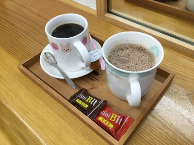 カラー・パーマの方にはドリンクサービスがございます♪