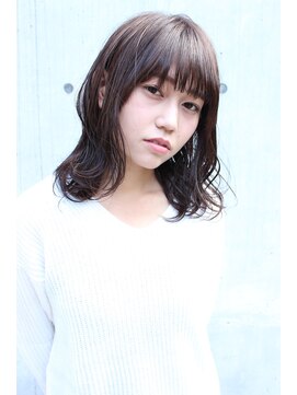 リタ(Lita) イルミナスモーキーアッシュ 伸ばしかけラフウェーブ