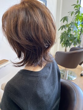 ラキ(laki) 大人女子ショート