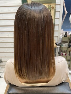 ヘアーアンドメイク アシュレ(Hair&Make assur'e) サラツヤストレート