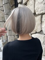 バックボッカー(BACK BOCKER) ホワイトベージュ×ローライト[ブリーチ/レイヤー/静岡]