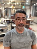 大人海外メンズ七三分けサイドパートフェードカット：尾上　雄輝