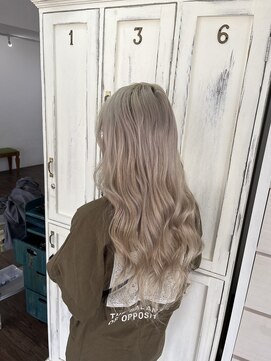 クラン ヘアーアンドスタジオ(CLAN hair & studio) ホワイトベージュ