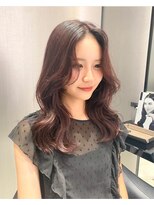 ハルキミナト ジャパン ヨコハマ(HARUKI MINATO japan YOKOHAMA)&nbsp;オトナ可愛い/チェリーレッド/レイヤー/くびれヘア