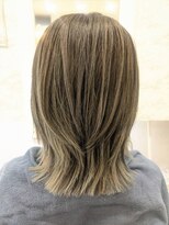 ヘアーデザインムーヴ(Hair design MOVE)&nbsp;白髪ぼかしハイライト　明るい白髪染め　白髪染め卒業