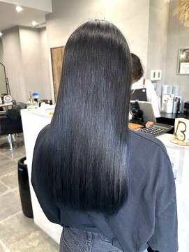 シャムオーツー 国分寺(CHAM:O2) インナーカラー/ネイビーブルー/ケアブリーチ/透明感カラー