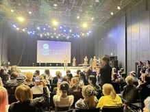 アース 鹿児島天文館店(HAIR&MAKE EARTH)の雰囲気(コンテスト入賞者、ヘアショーの演者、モデルが在籍しています。)