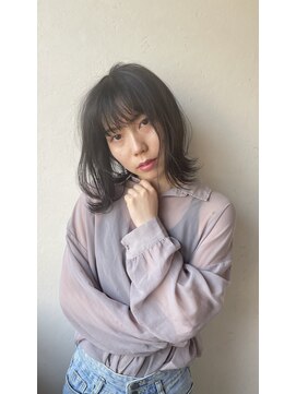 ニィー バイ ディコ(nii by Dico) 暗めでも柔らか透けるグレージュとミディアム