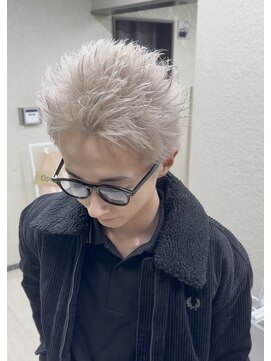 ラヴィット 横浜店(LUVIT) ホワイトスパイキーショート